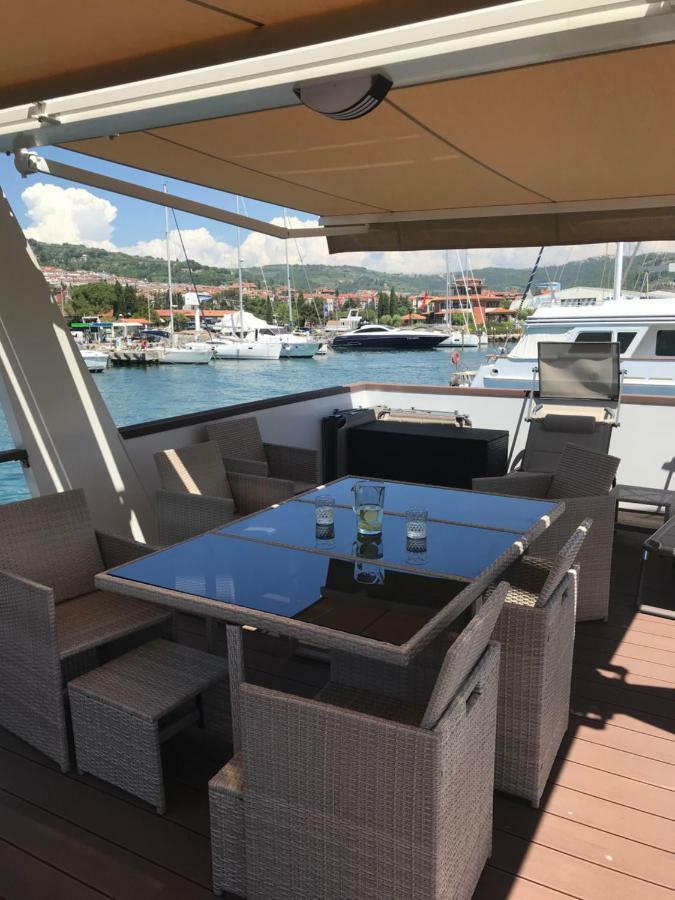 Villa Floating House Blue Moon Portorose Esterno foto